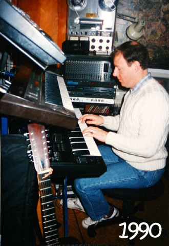 File:Makin muzak.jpg