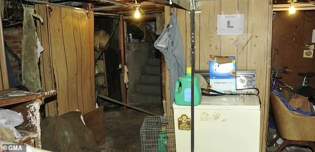 File:Ariel castro home 1 (13).jpg