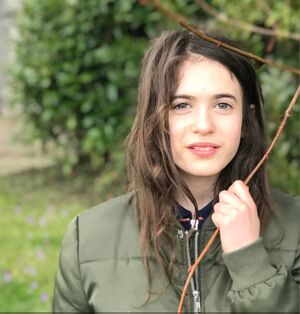 Mia Janin twig y.jpg